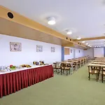 ホテル Danubius Marina 3*