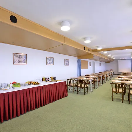 酒店 Danubius Marina 3*
