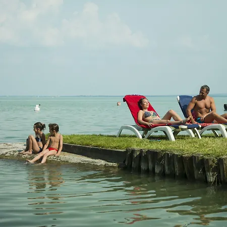 ホテル Danubius Marina 3*