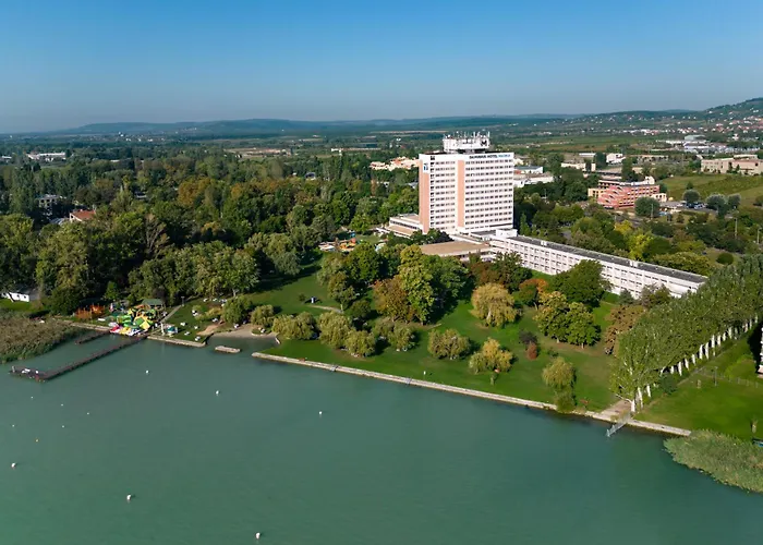 Danubius Marina 3* 블로톤퓌레드