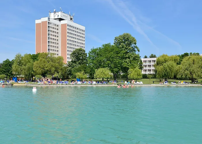 Danubius Marina 3* 블로톤퓌레드