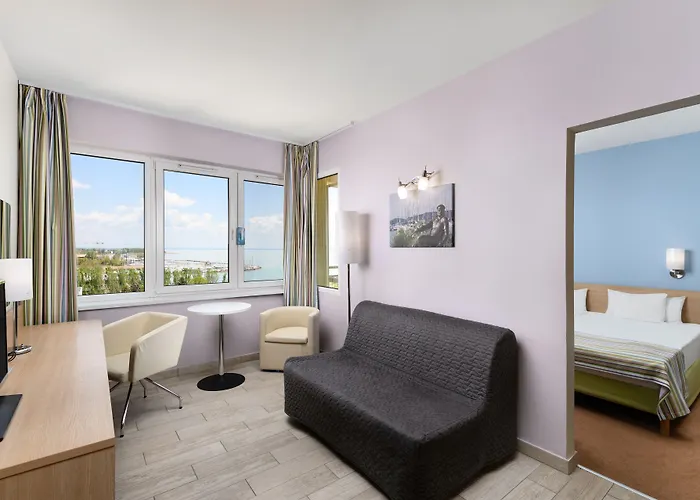 Danubius Marina فندق 3*