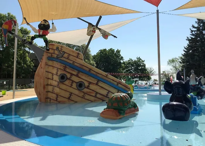 호텔 Danubius Marina 블로톤퓌레드